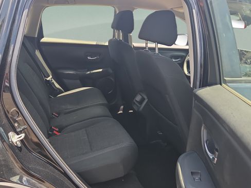 Used 2023 Honda HR-V LX image 14