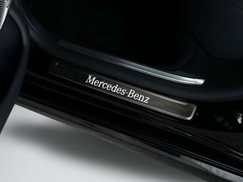 Used 2023 Mercedes-Benz S 580 4MATIC Sedan image 49