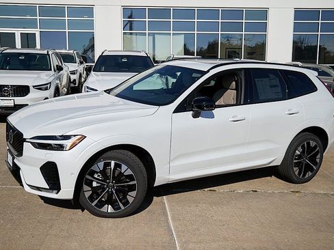 New 2026 Volvo XC60 B5 Plus w/ Protection Package Premier image 3