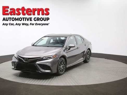 Used 2024 Toyota Camry SE image 91