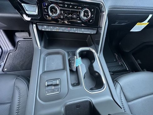 New 2026 GMC Sierra 2500 Denali w/ Denali Reserve Package image 21