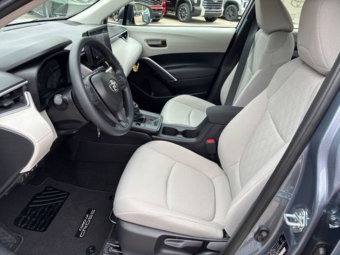 New 2026 Toyota Corolla Cross L image 15