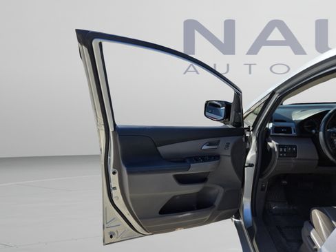 Used 2012 Honda Odyssey Touring image 11