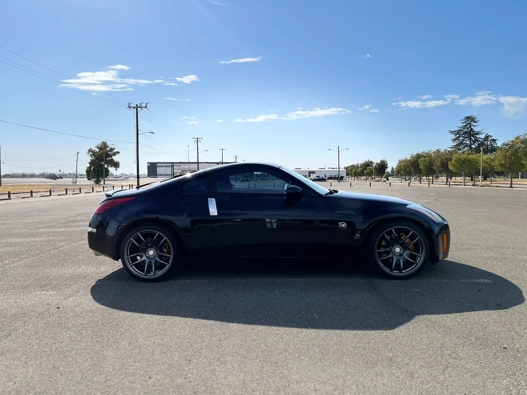 Used 2005 Nissan 350Z Performance RWD image 4