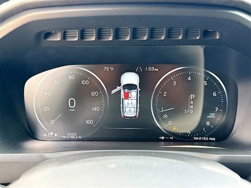 Used 2018 Volvo XC90 T6 Momentum w/ Momentum Plus Package image 13