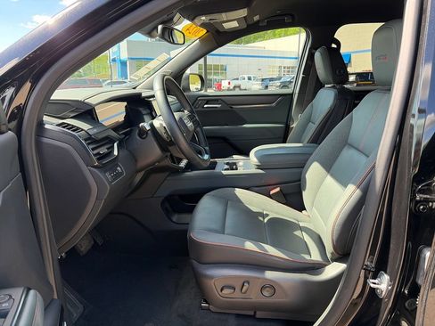 Used 2024 GMC Acadia AT4 w/ Luxury Package AWD/4WD image 18