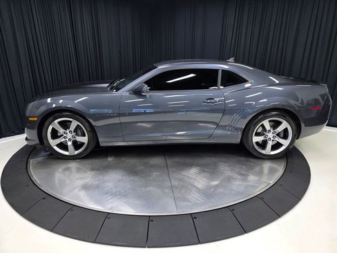 Used 2010 Chevrolet Camaro SS w/ RS Package RWD image 10