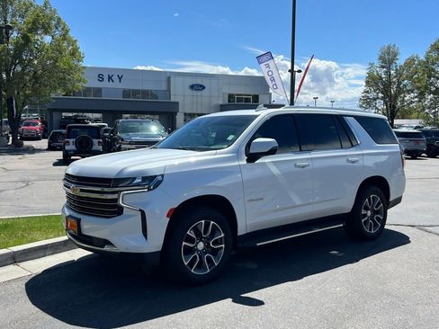Used 2021 Chevrolet Tahoe LT w/ LT Signature Package AWD/4WD image 1