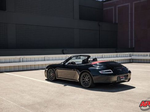 Used 2005 Porsche 911 Carrera S image 58