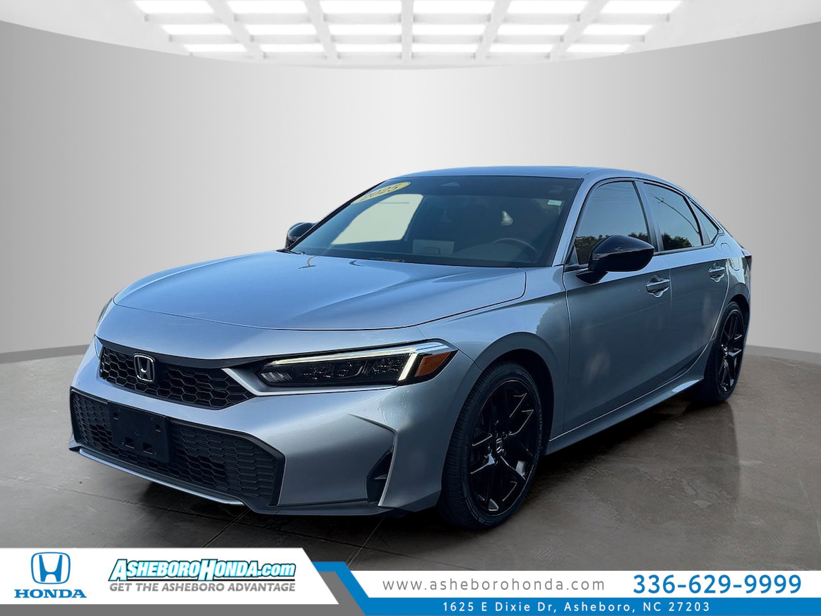 Used 2025 Honda Civic Sport image 1
