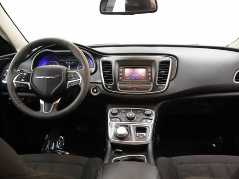 Used 2015 Chrysler 200 Limited FWD image 13