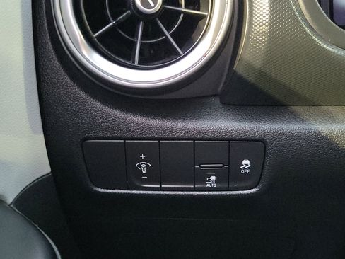 Certified 2023 Hyundai Kona SE image 13