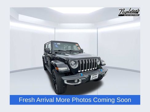 Used 2023 Jeep Wrangler Unlimited Sahara w/ Cold Weather Group AWD/4WD image 1