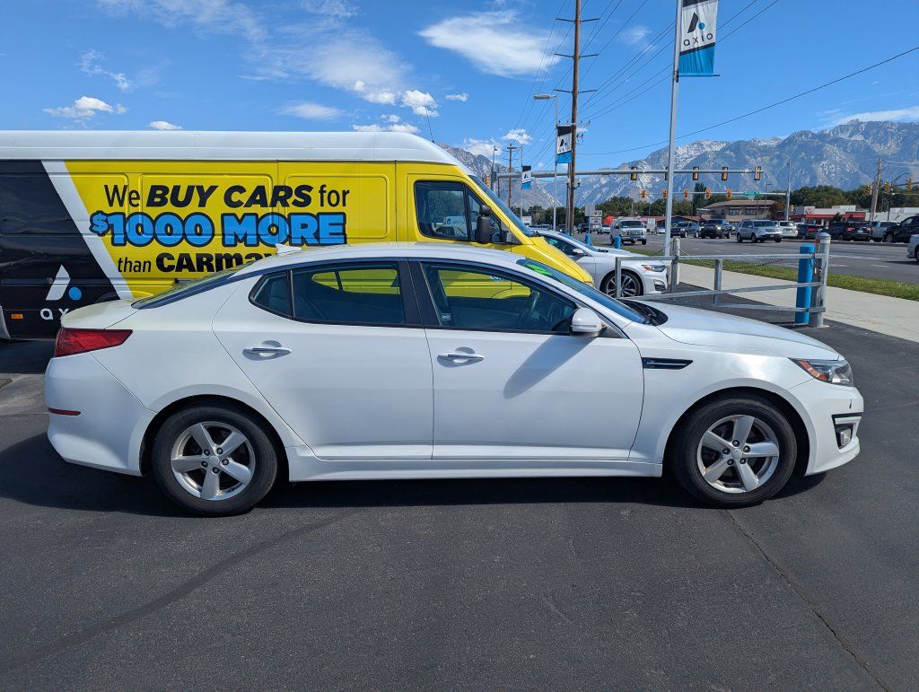Used 2015 Kia Optima LX FWD image 2