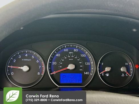 Used 2012 Hyundai Santa Fe GLS image 12