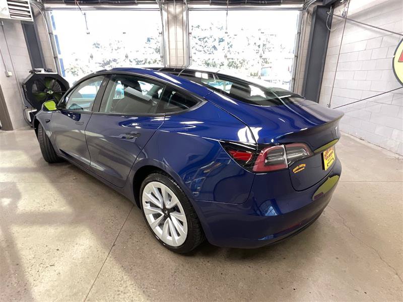Used 2022 Tesla Model 3 Long Range AWD/4WD image 3
