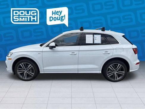 Used 2020 Audi Q5 e Premium Plus w/ Premium Plus Package AWD/4WD image 2