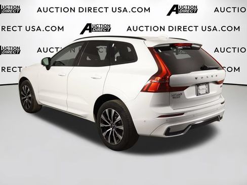 Used 2024 Volvo XC60 B5 Plus AWD/4WD image 41