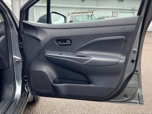 Used 2025 Nissan Versa S w/ Trunk Package FWD image 20