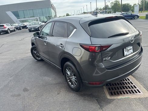 Used 2017 MAZDA CX-5 Touring w/ Preferred Equipment Package AWD/4WD image 5