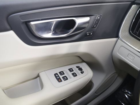 Used 2023 Volvo XC60 B5 Plus w/ Climate Package image 30