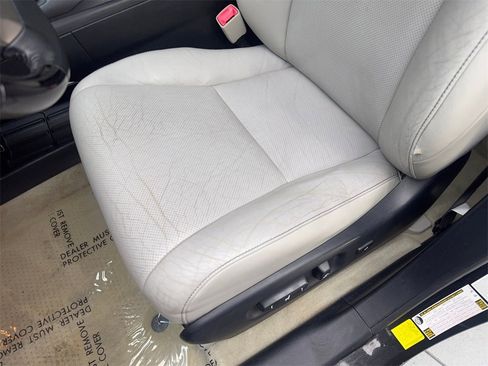 Used 2013 Lexus RX 450h FWD image 28