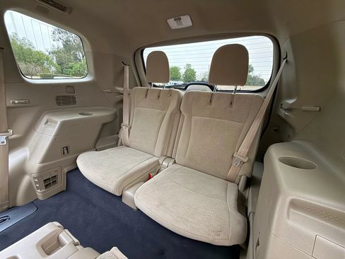 Used 2011 Toyota Highlander 2WD w/ Tech Pkg image 48