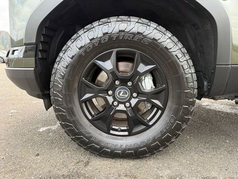 Used 2024 Lexus GX 550 image 29