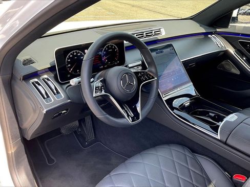 Used 2025 Mercedes-Benz S 580 4MATIC Sedan image 11