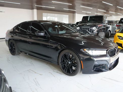 Used 2023 BMW M5 w/ Competition Package AWD/4WD image 3