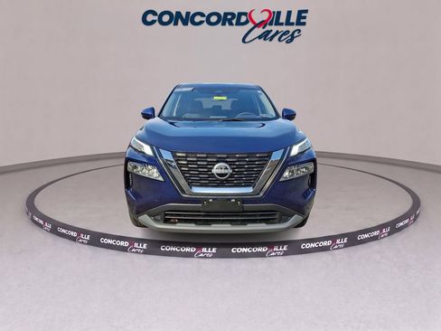 Certified 2023 Nissan Rogue SV AWD/4WD image 3