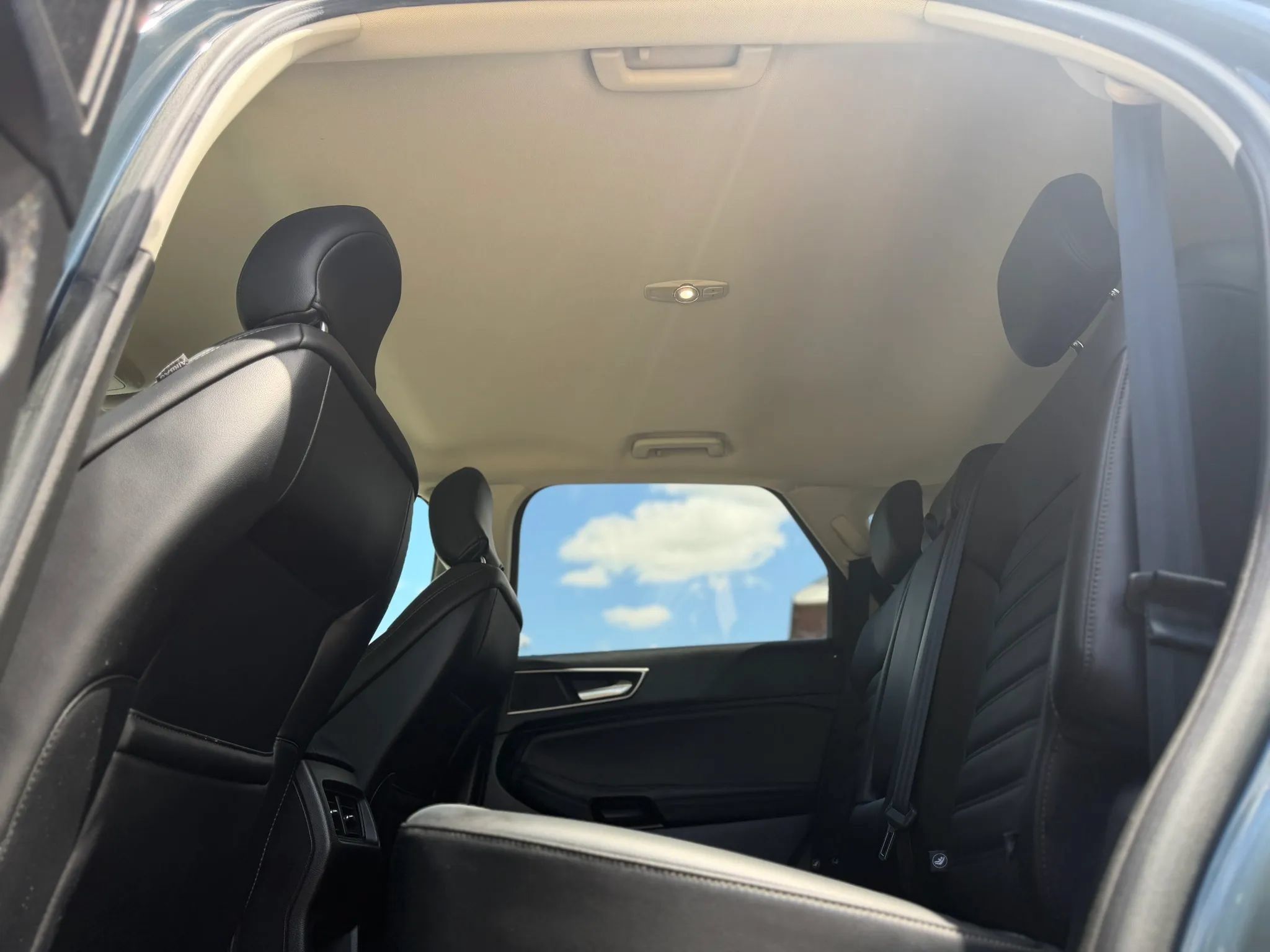 Used 2016 Ford Edge SEL w/ Equipment Group 201A AWD/4WD image 31