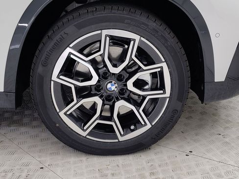 Used 2026 BMW X1 xDrive28i image 4