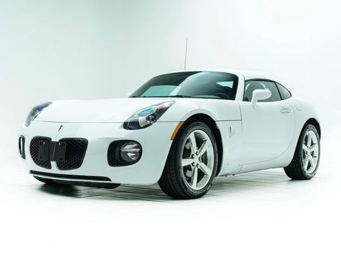 Used 2009 Pontiac Solstice GXP image 8