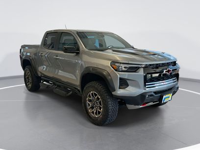 Used 2024 Chevrolet Colorado ZR2 w/ Technology Package