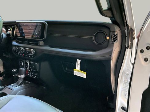 Used 2025 Jeep Wrangler Unlimited Rubicon 392 AWD/4WD image 18