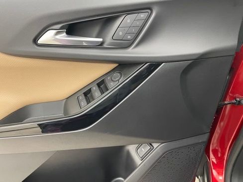 New 2025 Chevrolet Equinox ACTIV w/ Safety and Technology Package image 11