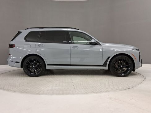 Certified 2024 BMW X7 xDrive40i w/ M Sport Package AWD/4WD image 6