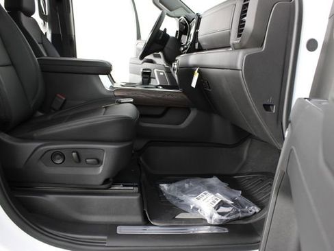 New 2026 GMC Sierra 1500 SLT AWD/4WD image 23