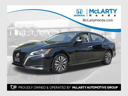 Used 2025 Nissan Altima 2.5 SV