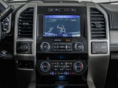 Used 2021 Ford F250 Lariat w/ Lariat Ultimate Package image 25