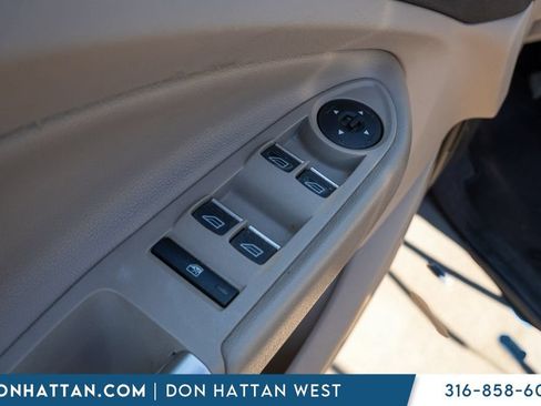 Used 2019 Ford Escape SE FWD image 14