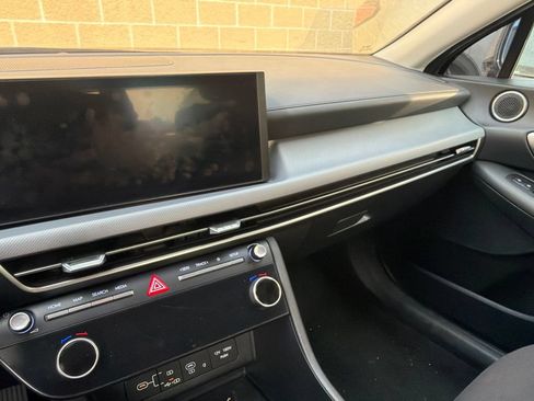 Used 2025 Hyundai Sonata SEL FWD image 14