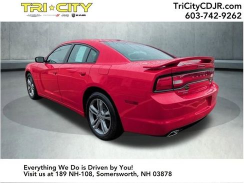 Used 2014 Dodge Charger SXT Plus image 3