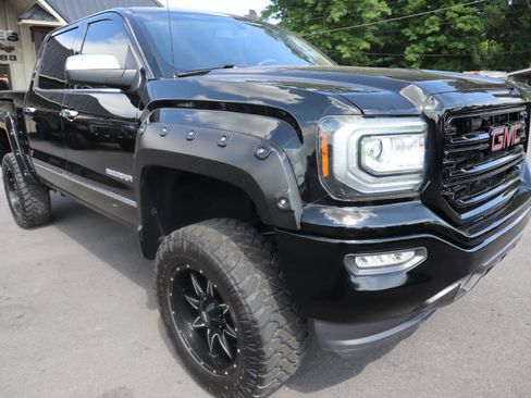 Used 2017 GMC Sierra 1500 SLT RWD image 3
