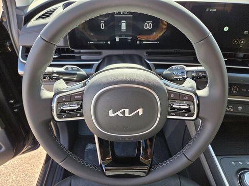 New 2026 Kia Carnival LXS image 11