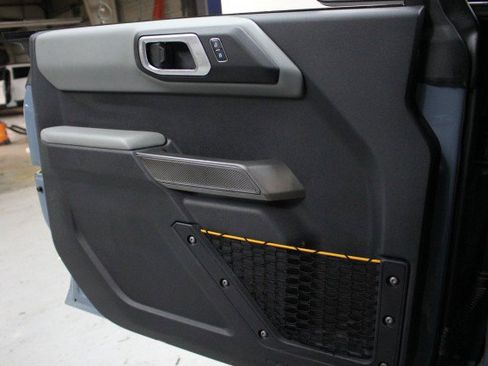 Used 2022 Ford Bronco Badlands image 21