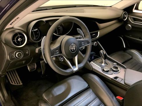 Used 2017 Alfa Romeo Giulia Ti w/ TI 19" Sport Package image 20