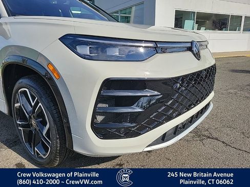 New 2026 Volkswagen Tiguan SEL R-Line AWD/4WD image 21