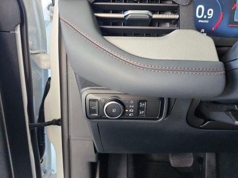 New 2026 Ford Explorer Active w/ Active Comfort Package image 12